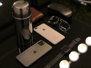 iPhone SE vs. iPhone 11 vs. iPhone 12 - hvem vinder?